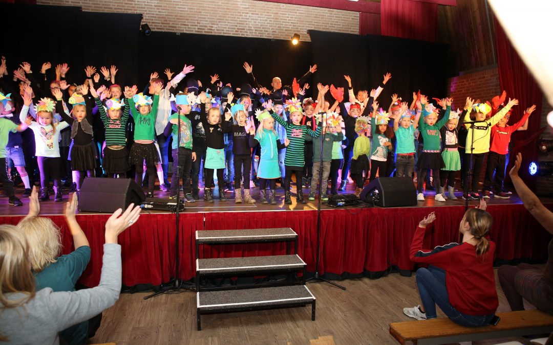 Foto’s musical Jona – De vliegende speeldoos